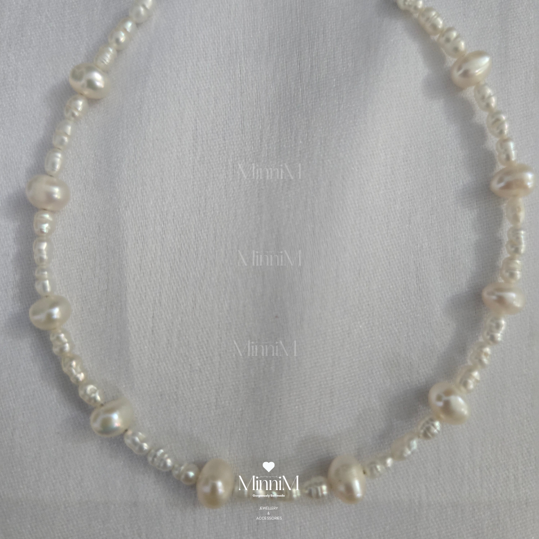 Freshwater Pearls Bracelet in 925 Sterling Silver.