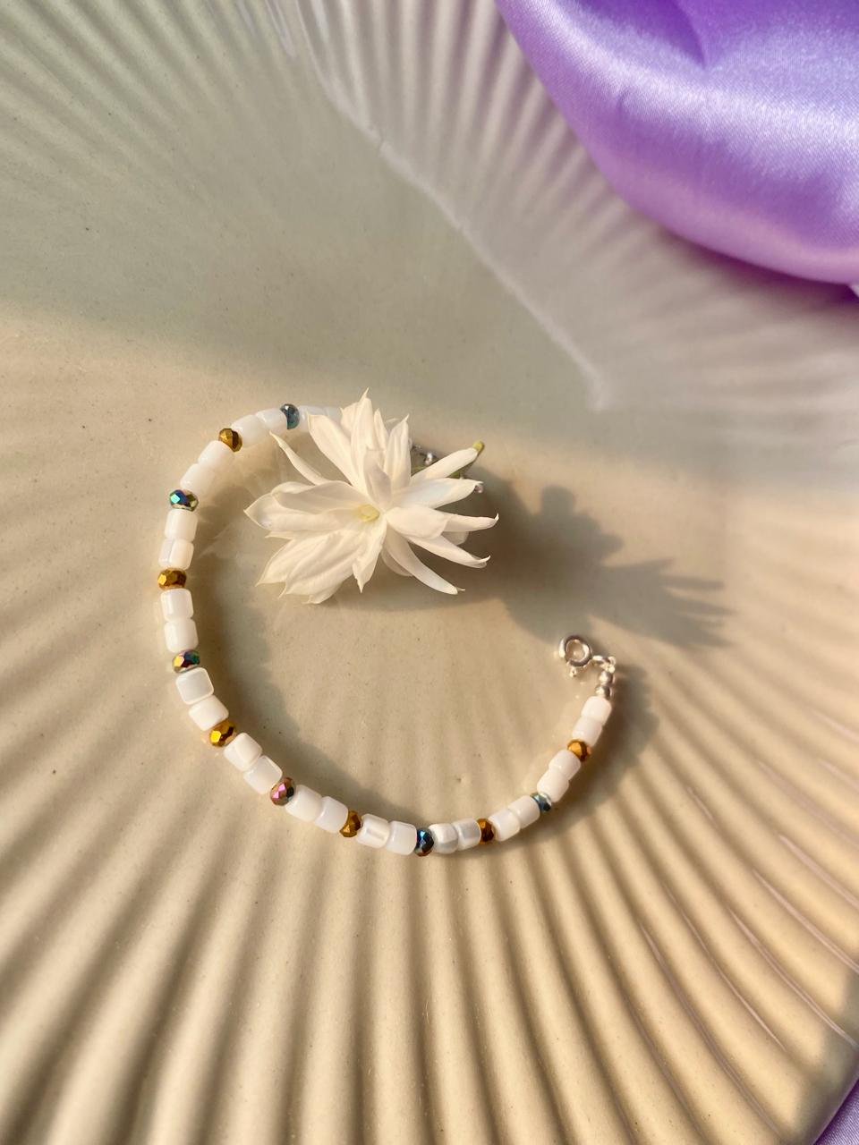 Mother of Pearl Bracelet in 925 Sterling Silver